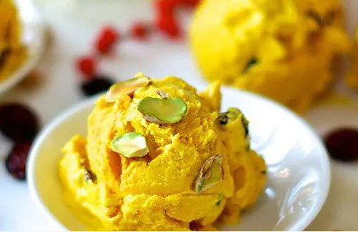 Iced Safran Infusion ist eine kalt servierte, koffeinfreie Safran-Infusion. Leicht, klar und ideal für den Sommer – mit Dosierung und Zubereitung.